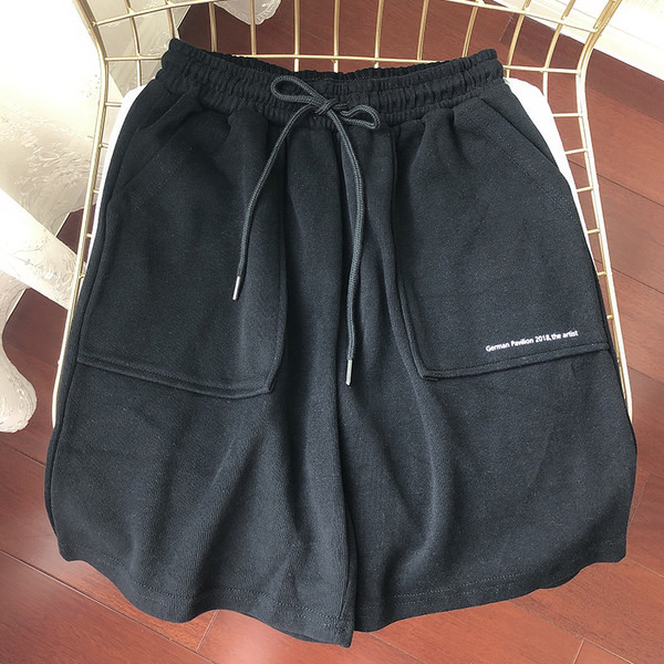 Kratke hlače s džepovima