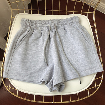 Βαμβακερό σορτς με ελαστική μέση και κορδόνια