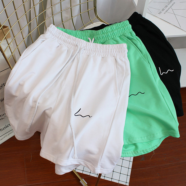 Casual αθλητικό φαρδύ σορτς για γυναίκες