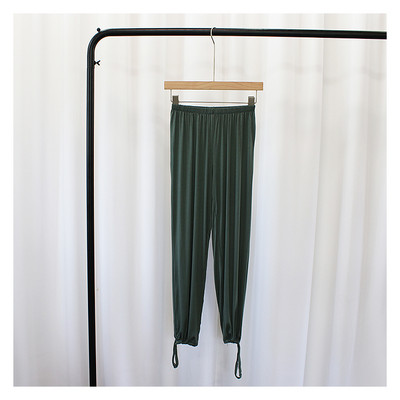 Λεπτό casual παντελόνι με κορδόνια στον αστράγαλο