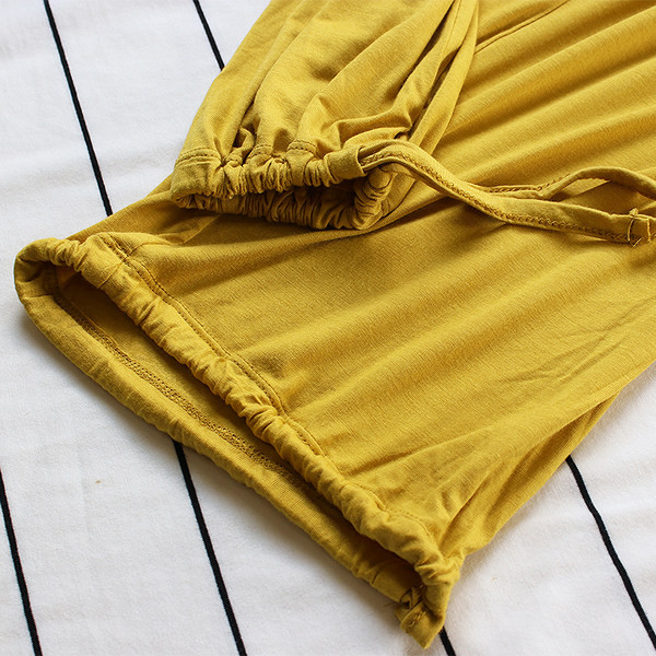 Λεπτό casual παντελόνι με κορδόνια στον αστράγαλο