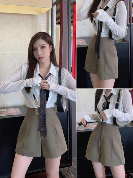 Ženske široke kratke hlače s visokim strukom