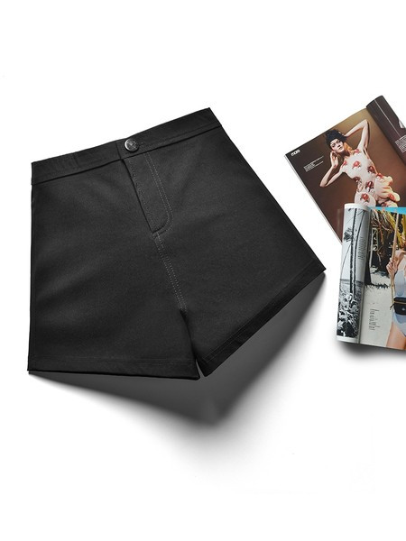 Naiste mustad lühikesed püksid