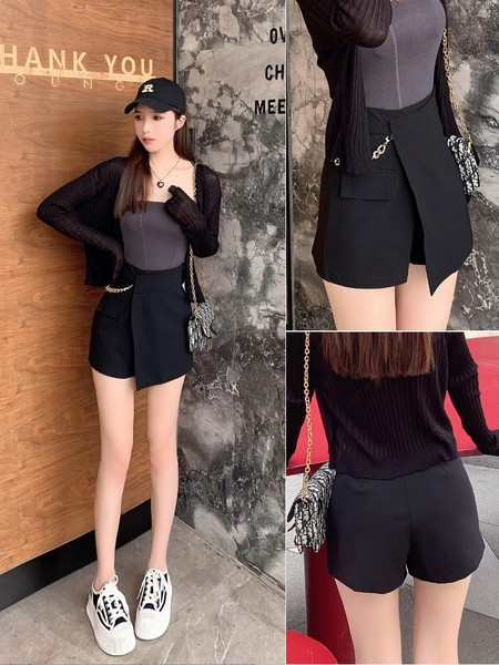 Novi model ženskih kratkih hlača s lancem