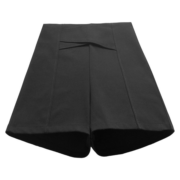 Naiste mustad lühikesed püksid