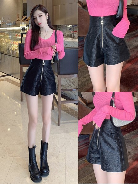 Moodsad naiste läikivad lukuga püksid