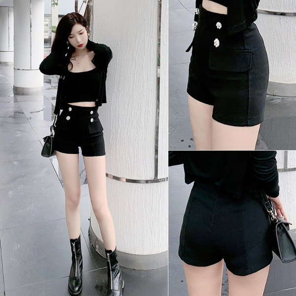 Novi model ženskih kratkih hlača s džepovima i visokim strukom