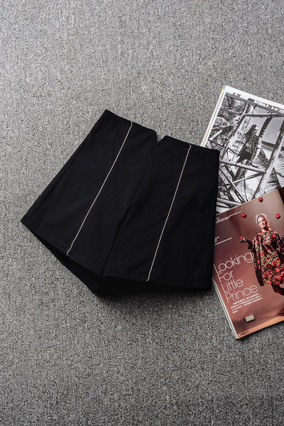 Γυναικείο σορτς  ψηλόμεσο - μαύρο χρώμα