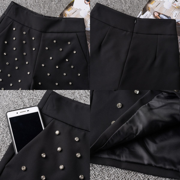 Γυναικείο σορτς με ψηλή μέση και διακοσμιτικές πέτρες