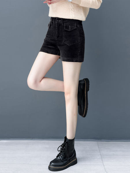 Kratke hlače s džepovima - za žene