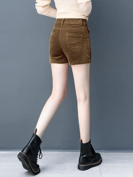 Kratke hlače s džepovima - za žene