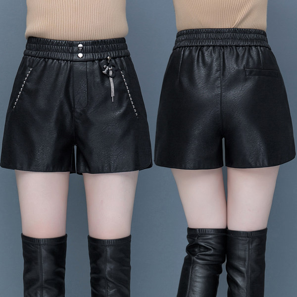 Γυναικείο έκο δερμάτινο σορτς με ελαστική μέση