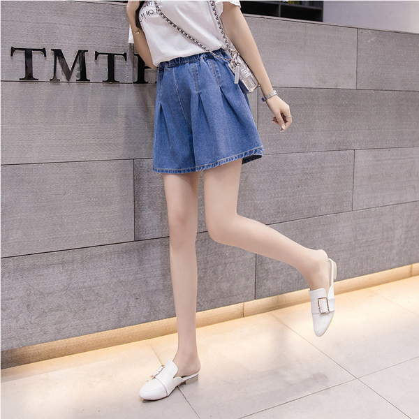 Γυναικείο τζιν σορτς με ψηλή μέση