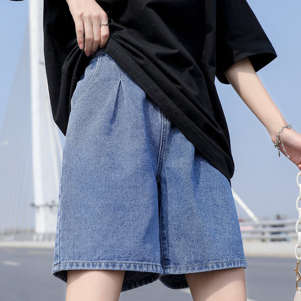 Φαρδύ μοντέλο κοντό τζιν με ψηλή μέση και τσέπες