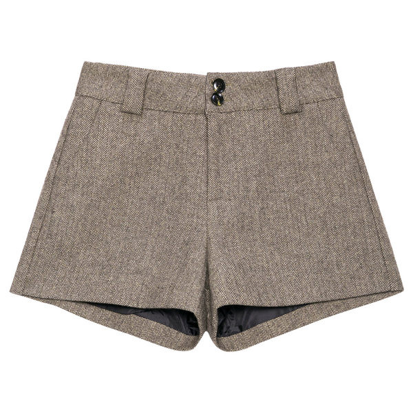 Lihtne naiste lühikeste pükste mudel