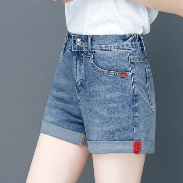 Kõrge vöökohaga teksad