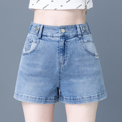 Κοντό γυναικείο τζιν απλό μοντέλο