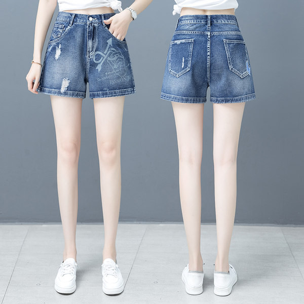 Casual τζιν σορτς με στάμπα