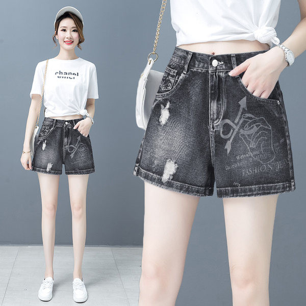 Casual τζιν σορτς με στάμπα