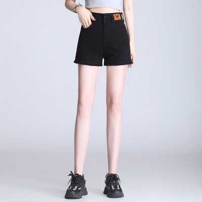 Τζιν σορτς με κρόσσια