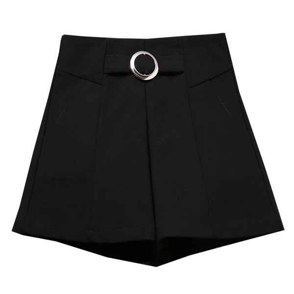 Κομψό σορτς με αγκράφα