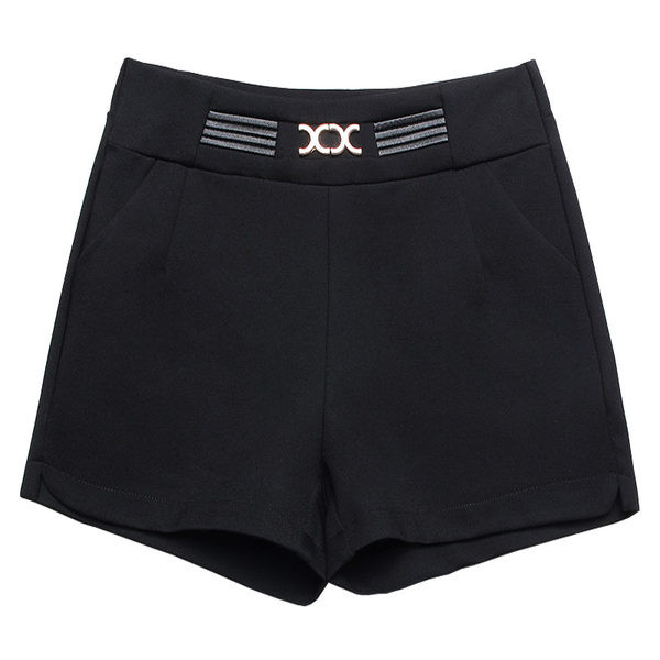 Γυναικείο σορτς με μεταλλική διακόσμηση νέο μοντέλο