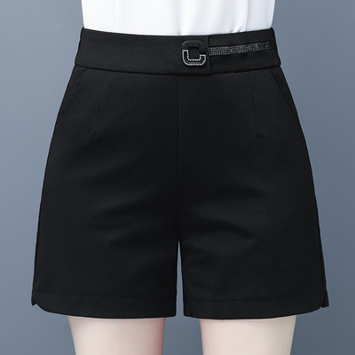 Γυναικείο σορτς με πέτρες στην ψηλή μέση