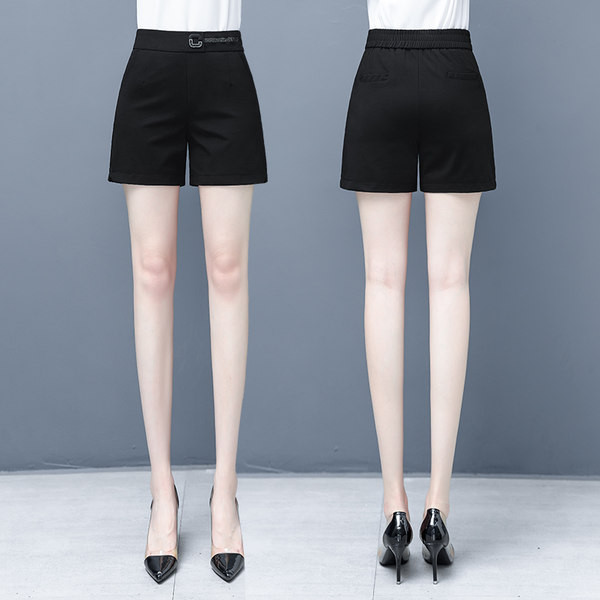 Γυναικείο σορτς με πέτρες στην ψηλή μέση