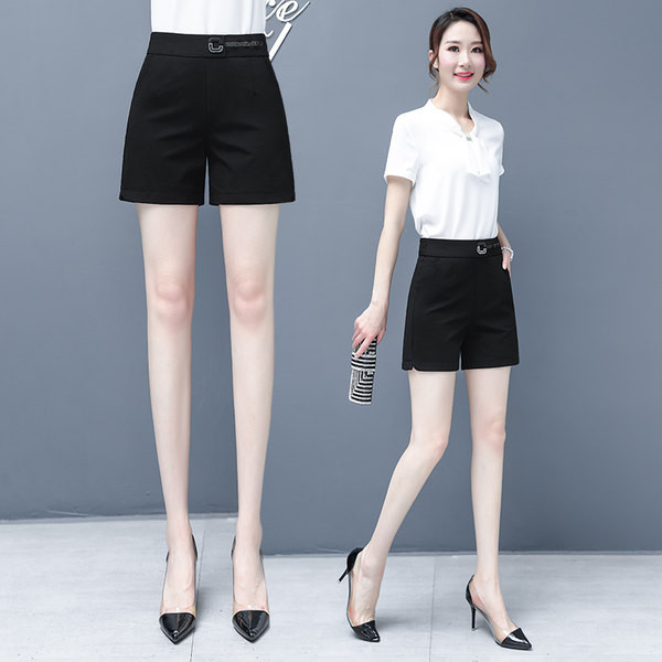 Γυναικείο σορτς με πέτρες στην ψηλή μέση