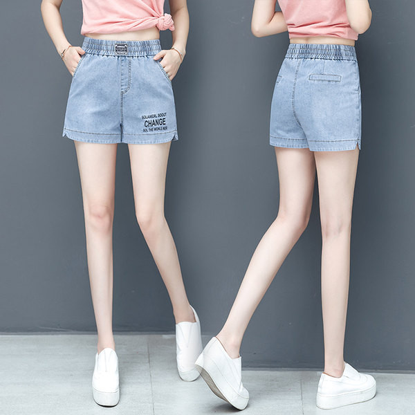 Κοντό τζιν με ελαστική μέση και επιγραφές