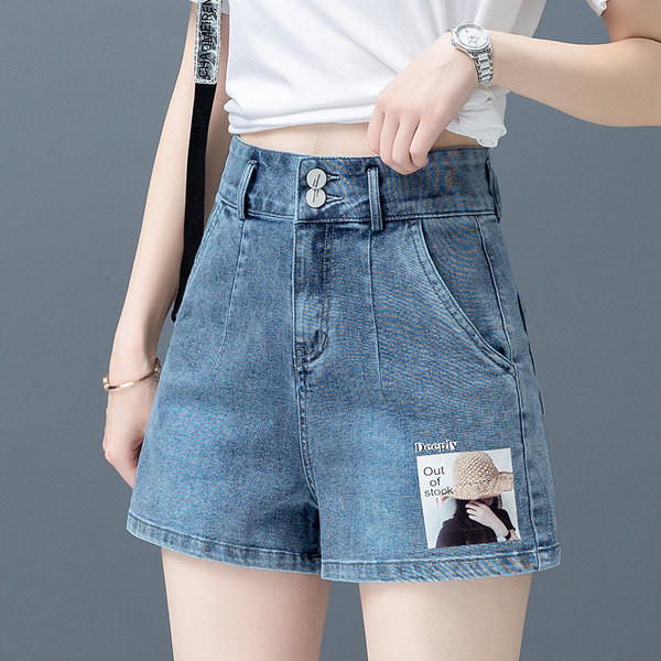 Γυναικείο κοντό τζιν με στάμπα