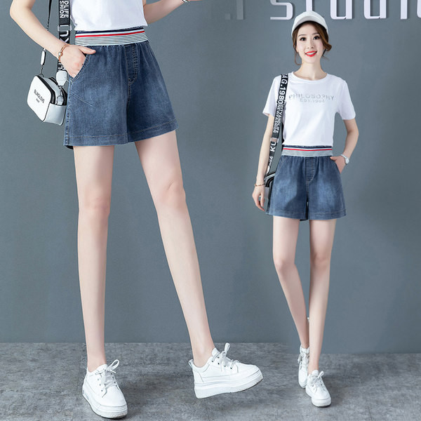 Γυναικείο τζιν σορτς με ελαστική μέση