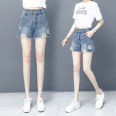 Γυναικείο κοντό τζιν με σκισμένα μοτίβα