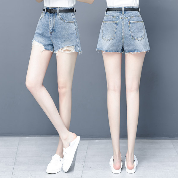 Casual γυναικείο τζιν σορτς με σκισμένα μοτίβα