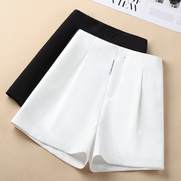 Naiste lühikesed püksid kõrge vöökohaga tavaline mudel