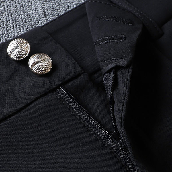 Γυναικείο σορτς άνοιξη-καλοκαίρι σε μαύρο χρώμα