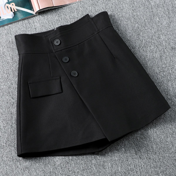 Γυναικείο σορτς με ψηλή μέση και κούμπωμα στο πλάι