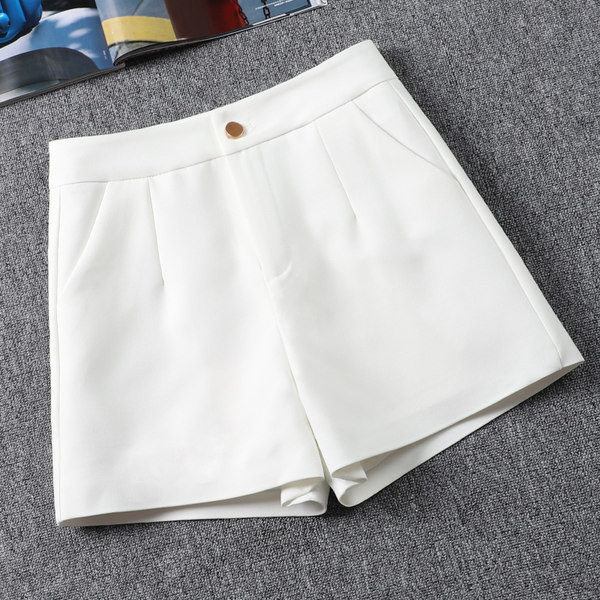 Ежедневни къси панталони изчистен модел 