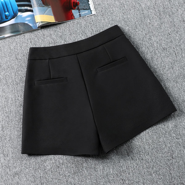 Ежедневни къси панталони изчистен модел 