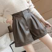 Kožne hlače s gumbom