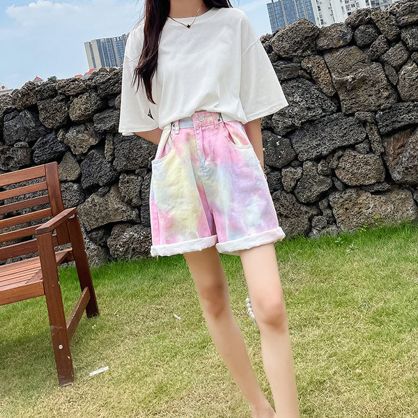 Τζιν σορτς με ιριδίζοντα χρώματα και κούμπωμα με κουμπιά