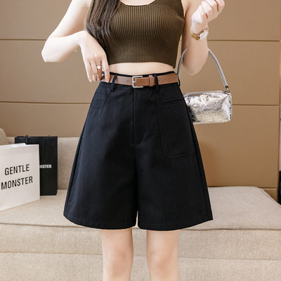 Φαρδύ μοντέλο γυναικείο σορτς με ψηλή μέση και βαθιές τσέπες