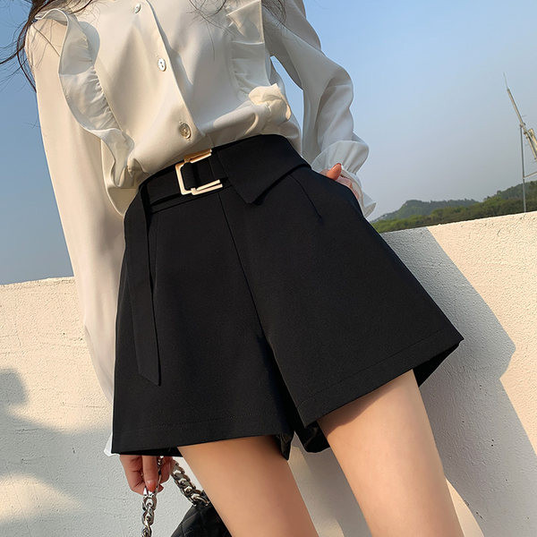 Φαρδύ μοντέρνο παντελόνι με ζώνη