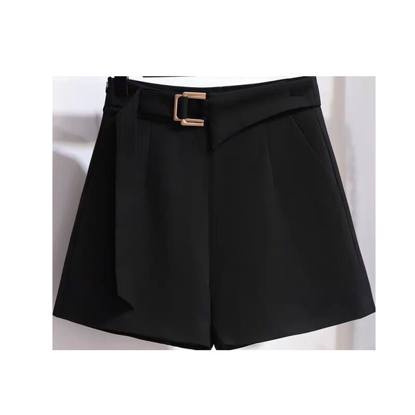 Φαρδύ μοντέρνο παντελόνι με ζώνη