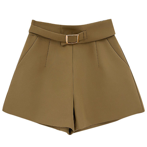 Φαρδύ μοντέλο γυναικείο σορτς σε τρία χρώματα