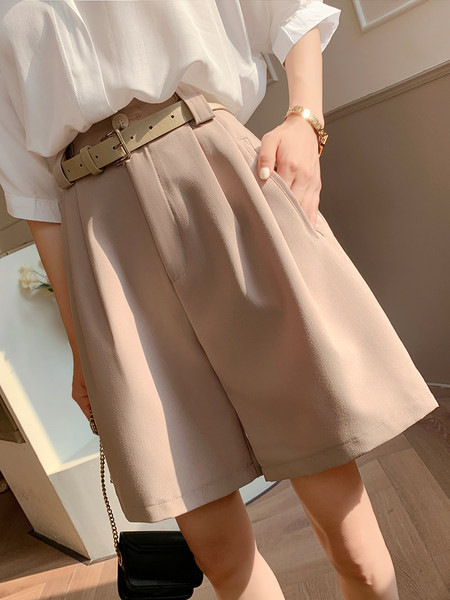 Tavalised 3/4 pikkusega lühikesed püksid