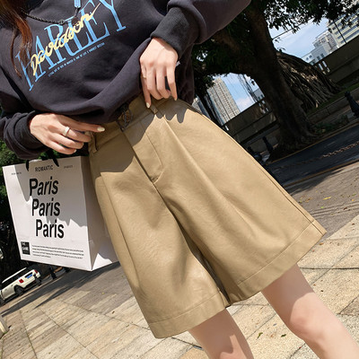 Σορτς από συνθετικό δέρμα με μήκος 3/4