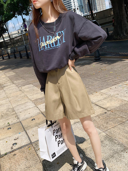 Σορτς από συνθετικό δέρμα με μήκος 3/4