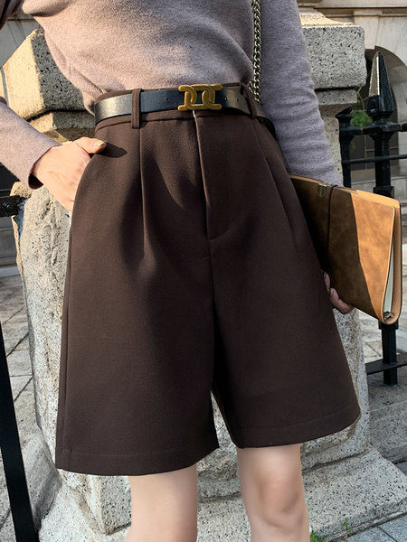 Γυναικείο φαρδύ σορτς  ψηλόμεσο