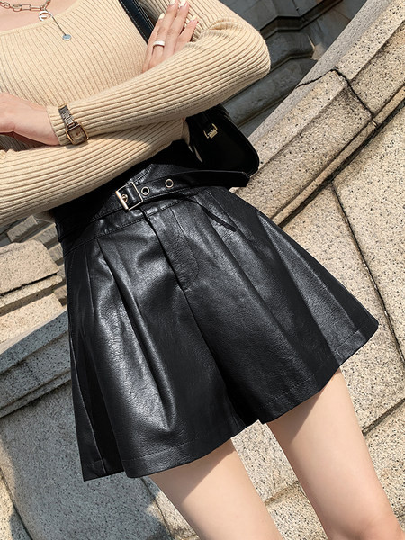 Uus mudel vööga nahkpüksid